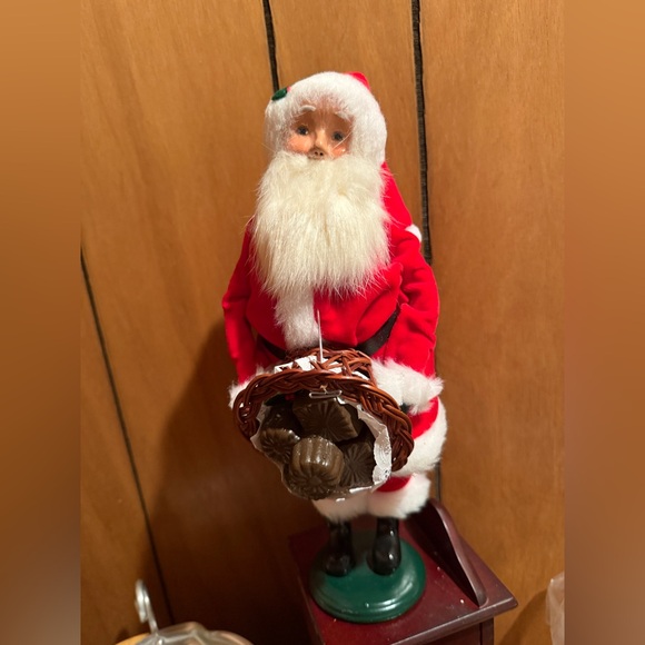 Santa Claus Figurine brand new - Picture 1 of 3